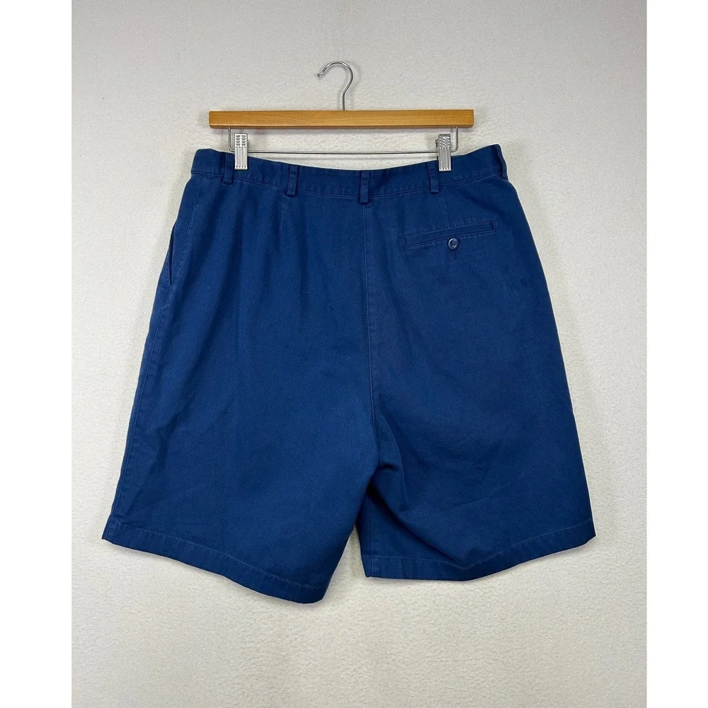 Preppy L.L.Bean Women 16 Blue High Rise Pleated Cotton Chino Shorts Original Fit